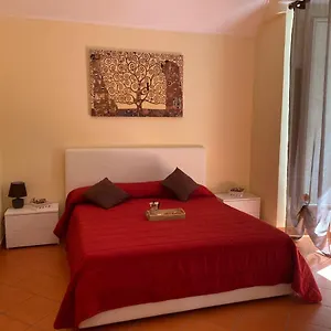 In Love: Vicoletto Dei Presepi Apartment