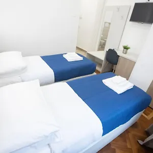 2* Bed & Breakfast Hall In