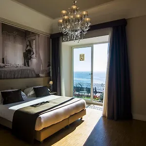 Partenope Relais Napels